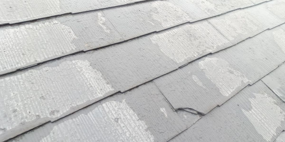 屋根の色あせ・ひび割れ・コケによる劣化